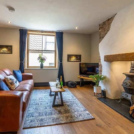 One Over Eight - Luxury One Bed Apartment Whitby Buitenkant foto