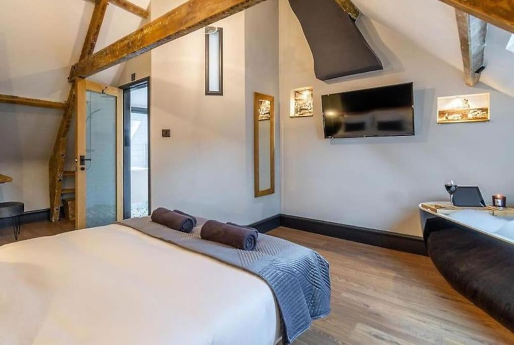 One Over Eight - Luxury One Bed Apartment Whitby Buitenkant foto